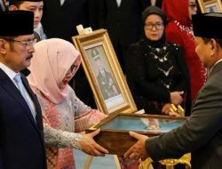Media Asing Sorot Pemberian Gelar Pahlawan Kepada Soeharto 