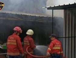 BPBD Kota Tangerang Gerak Cepat Padamkan Kebakaran di Jalan Perintis Kemerdekaan