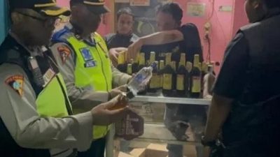 Polres Subang Gelar Patroli, Sasar Miras Hingga Geng Motor Ratusan Botol Miras di Sita.